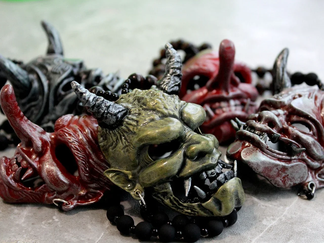 Японская маска демона Oni Ханья Hannya Tengu