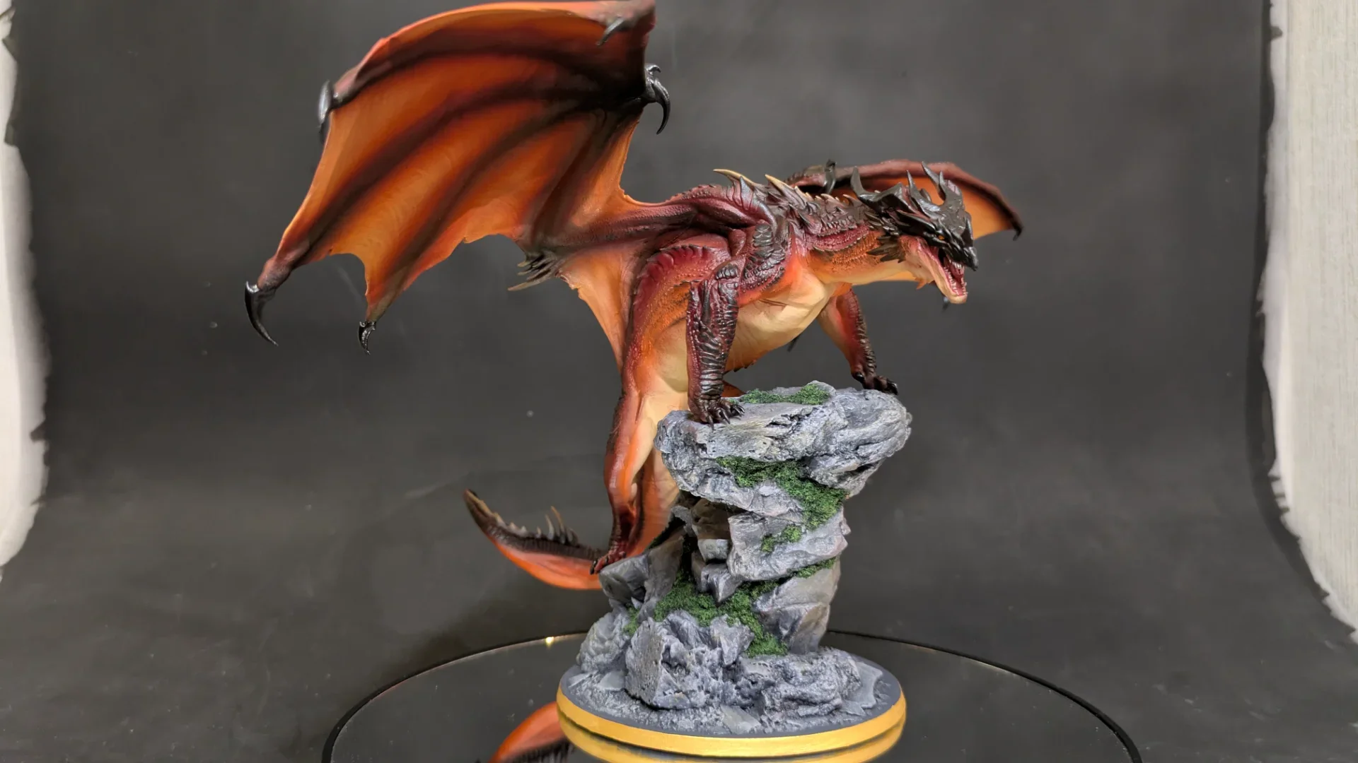 Фигурка Дракона