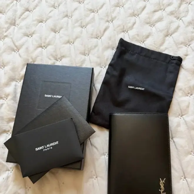 Обложка для паспорта Ysl( оригинал), 200€, Лимассол