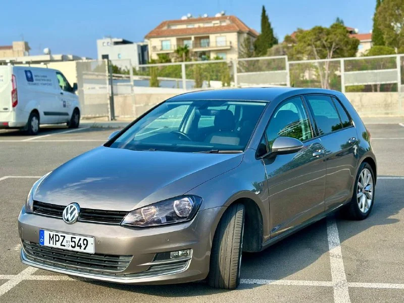 Volkswagen Golf 1.4 Автомат