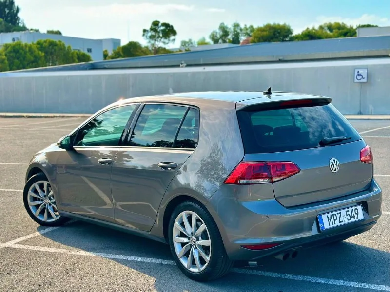 Volkswagen Golf 1.4 Автомат