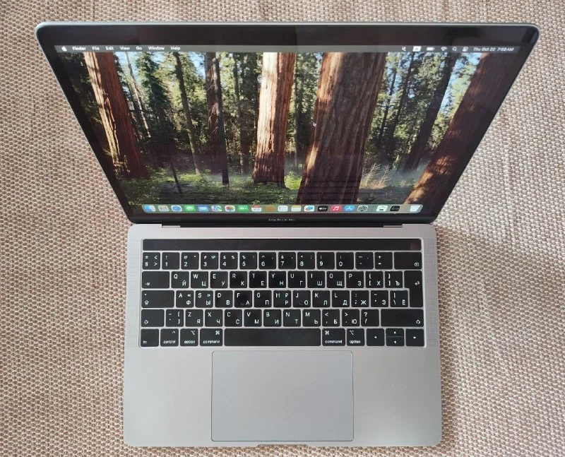 Apple Macbook Pro 13 i7 16GB RAM 512GB SSD