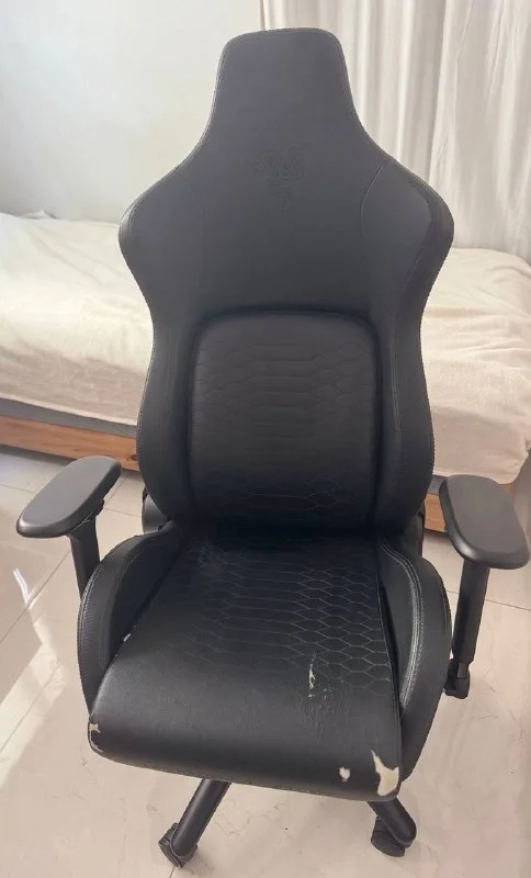 Компьютерное кресло Razer Iskur