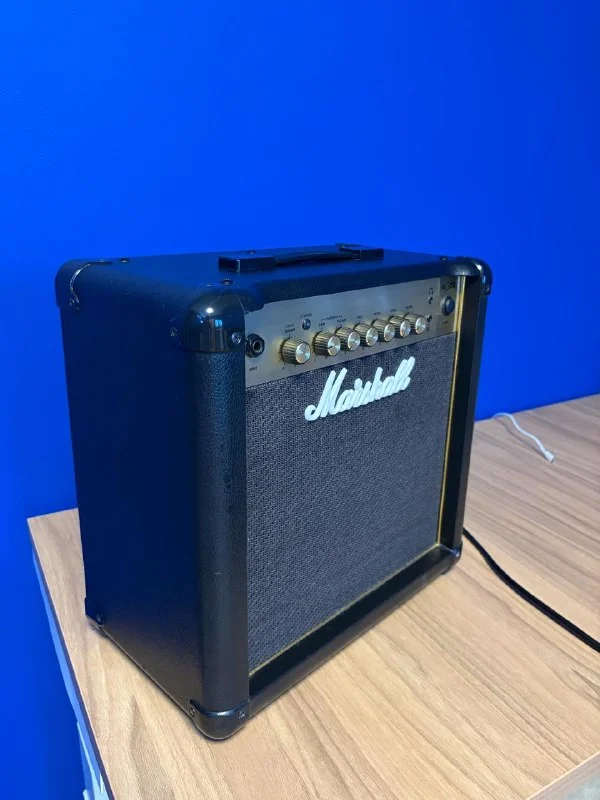 Комбоусилитель Marshall MG15R Gold 15 Вт