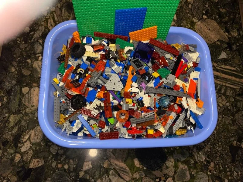 Большой набор деталей LEGO