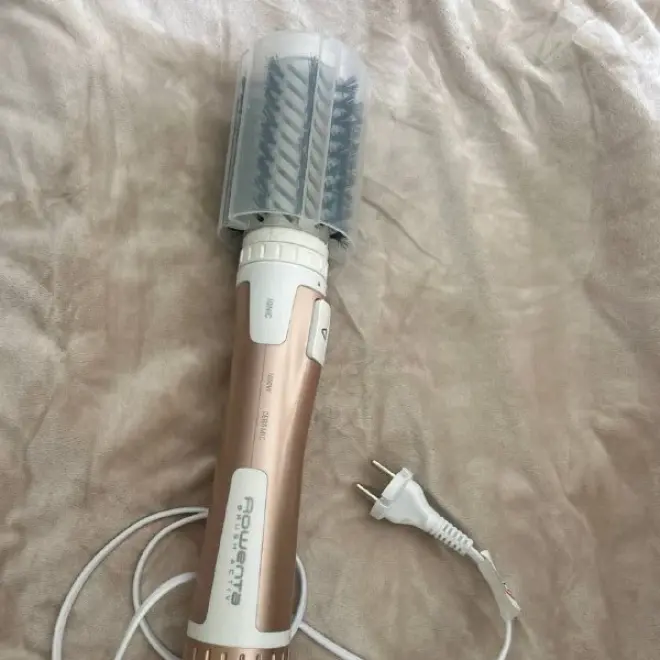 Фен-щетка Rowenta BRUSH ACTIV с ионизацией