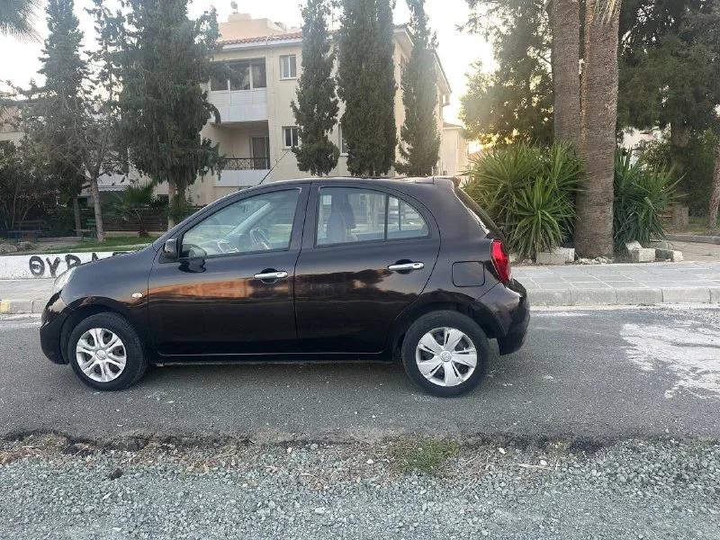 Nissan March