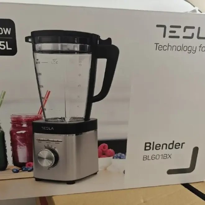 Блендер Tesla BL601BX