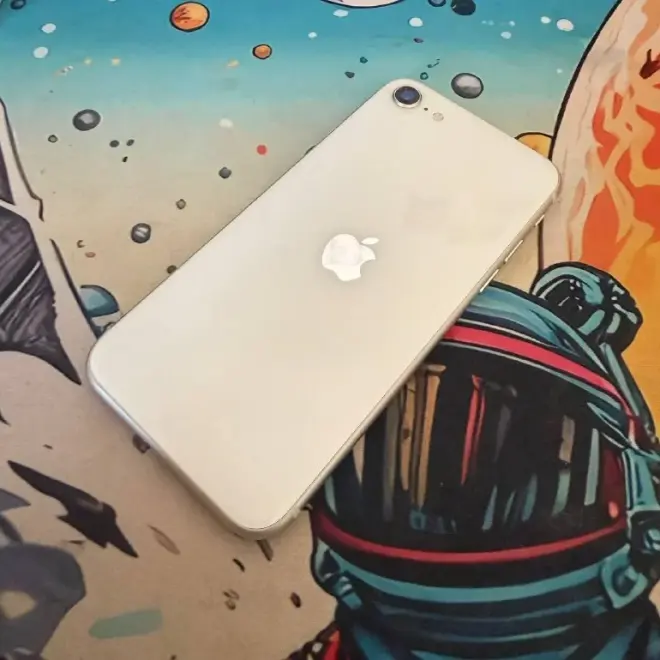 iPhone SE 2022