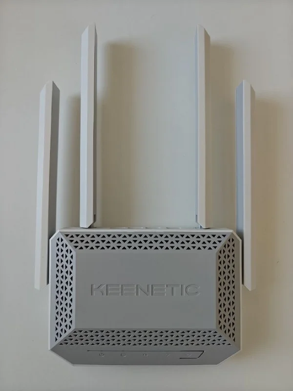 Роутер Keenetic / Netcraze Hopper KN-3811