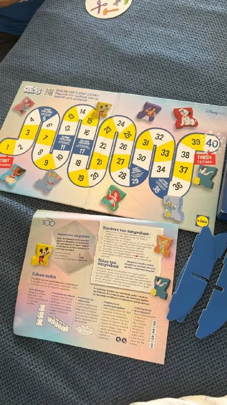 Настольная игра Disney 100 STACKS