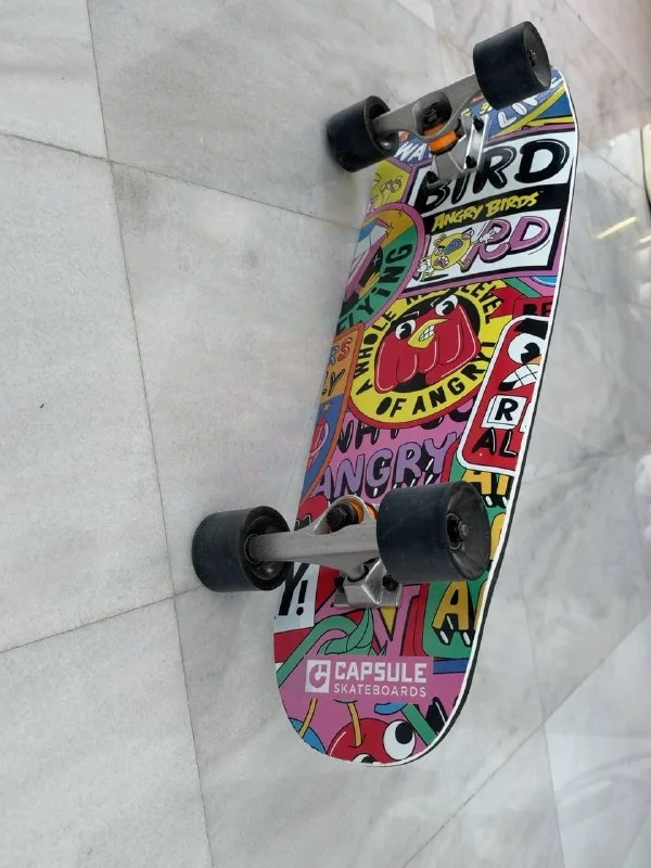 Скейтборд Capsule Skateboards × Angry Birds